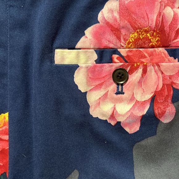 Banana Republic floral Capri pants style Avery - Picture 5 of 6